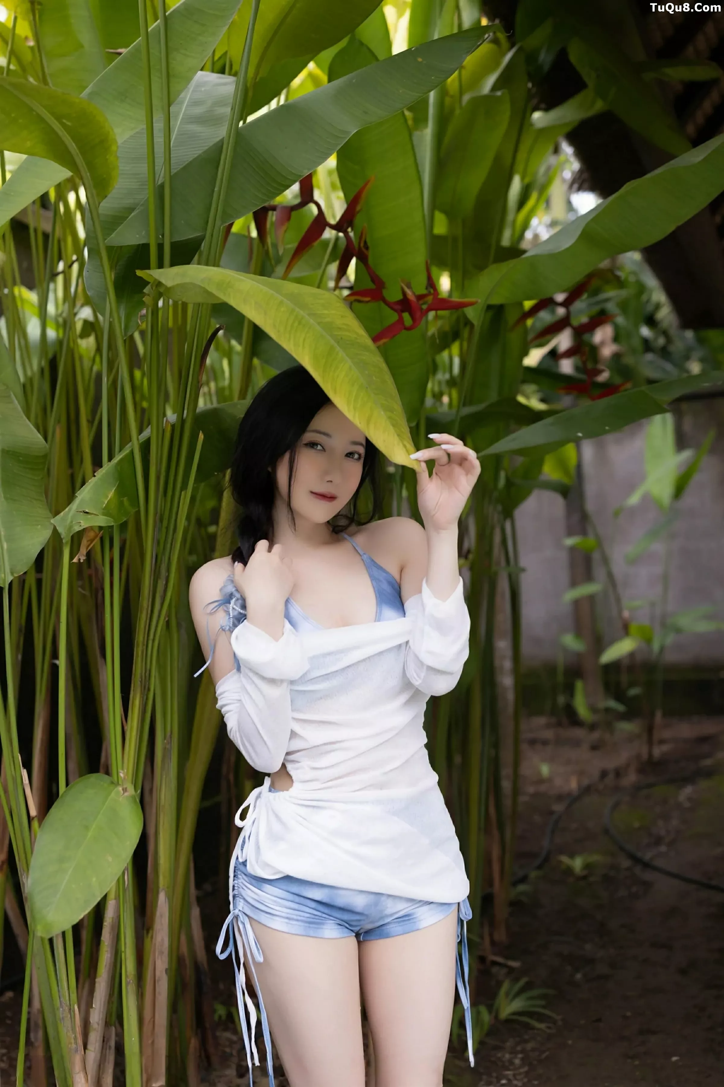 Xgyw.Org_XiuRen第10377期_模特鱼子酱Fish白色轻透服饰露蓝色比基尼秀曼妙身姿诱惑写真80P