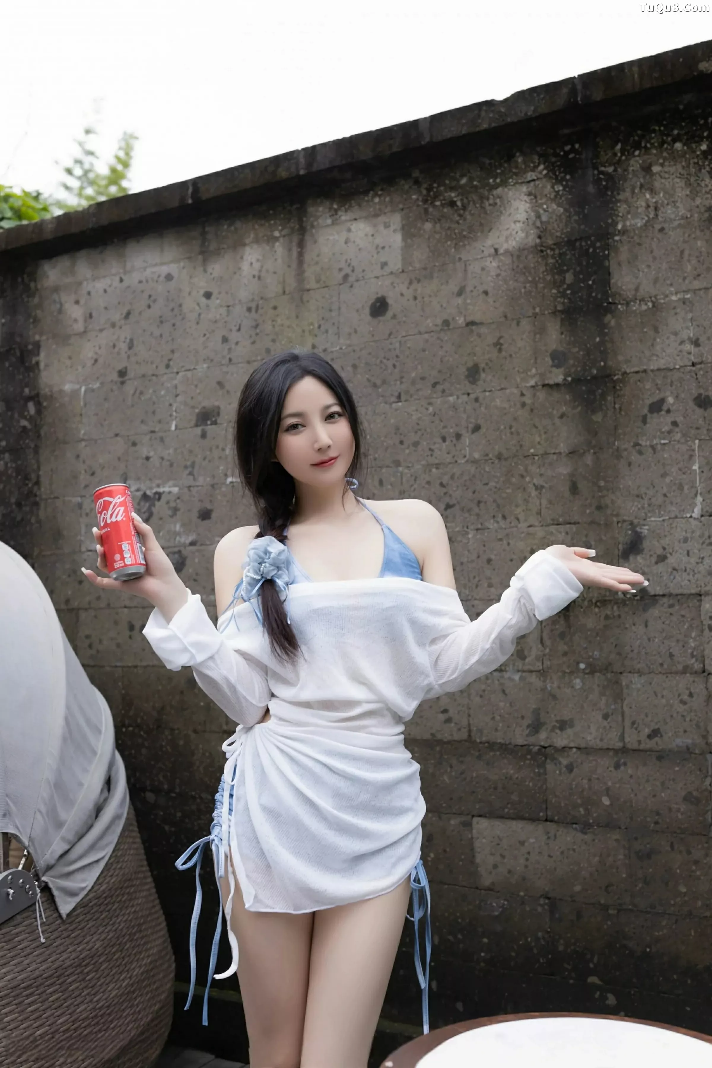 Xgyw.Org_XiuRen第10377期_模特鱼子酱Fish白色轻透服饰露蓝色比基尼秀曼妙身姿诱惑写真80P