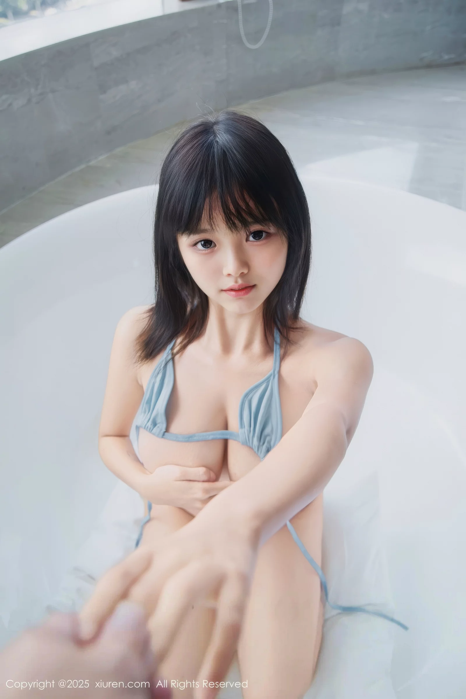 Xgyw.Org_[XiuRen秀人网]No.10651_新人模特小泠性感薄纱服饰露蓝色比基尼秀完美身材诱惑写真80P