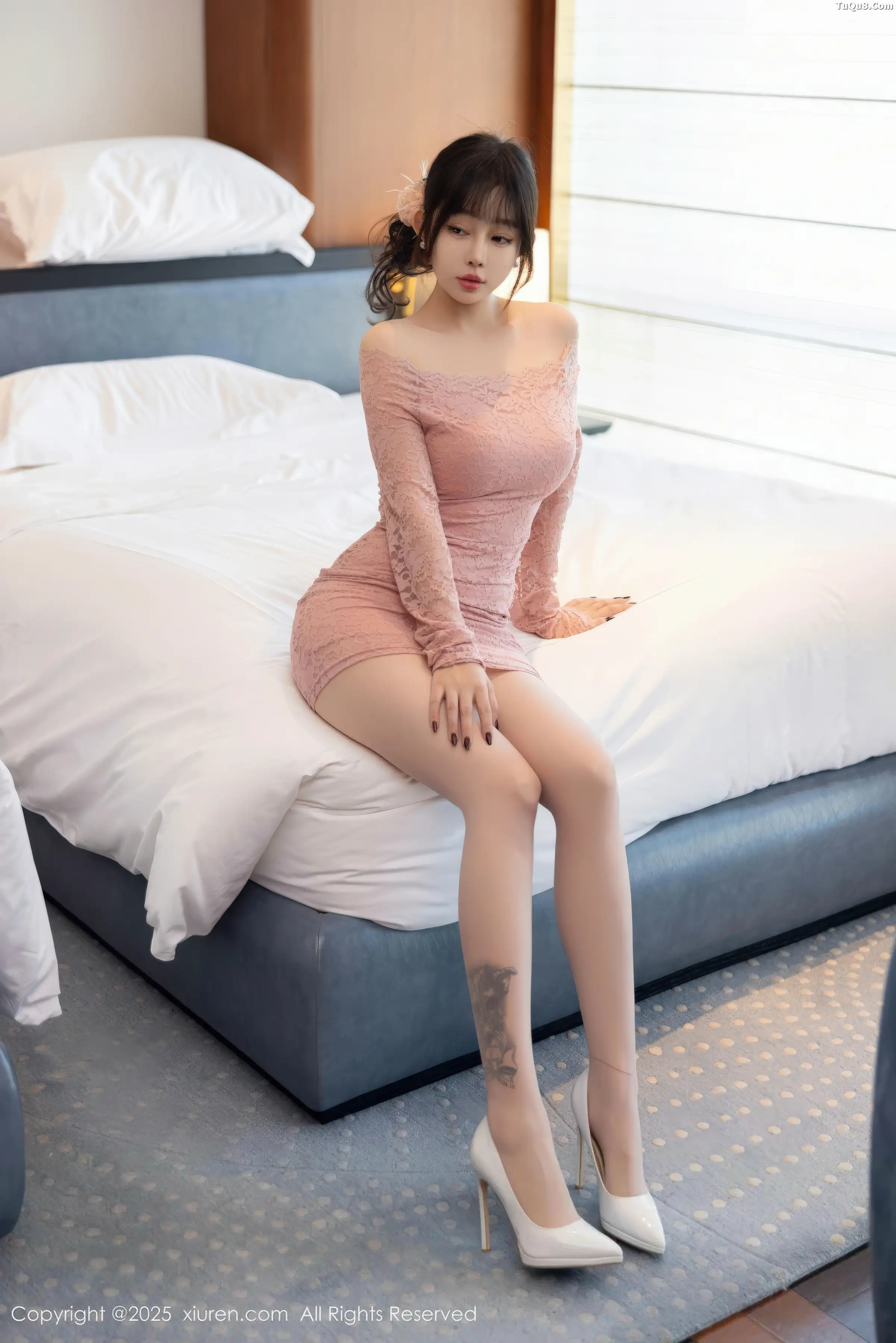 Xgyw.Org_[XiuRen秀人网]No.11043_女神王羽纯✨性感浅色连衣短裙配原色丝袜秀曼妙身姿诱惑写真77P