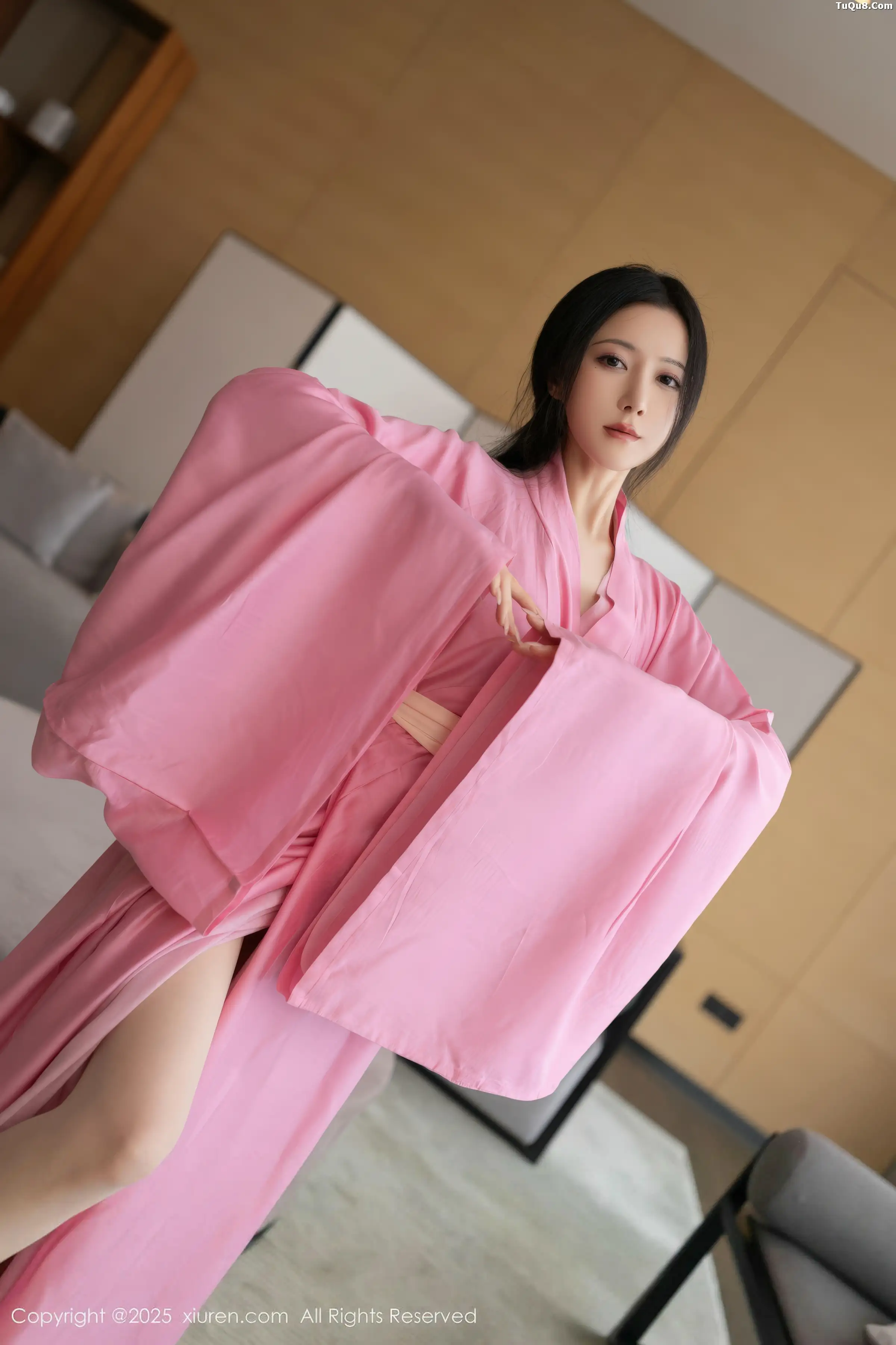 Xgyw.Org_[XiuRen秀人网]No.11049_模特鱼子酱Fish性感粉色月影纱配超薄肉丝秀曼妙身姿诱惑写真82P