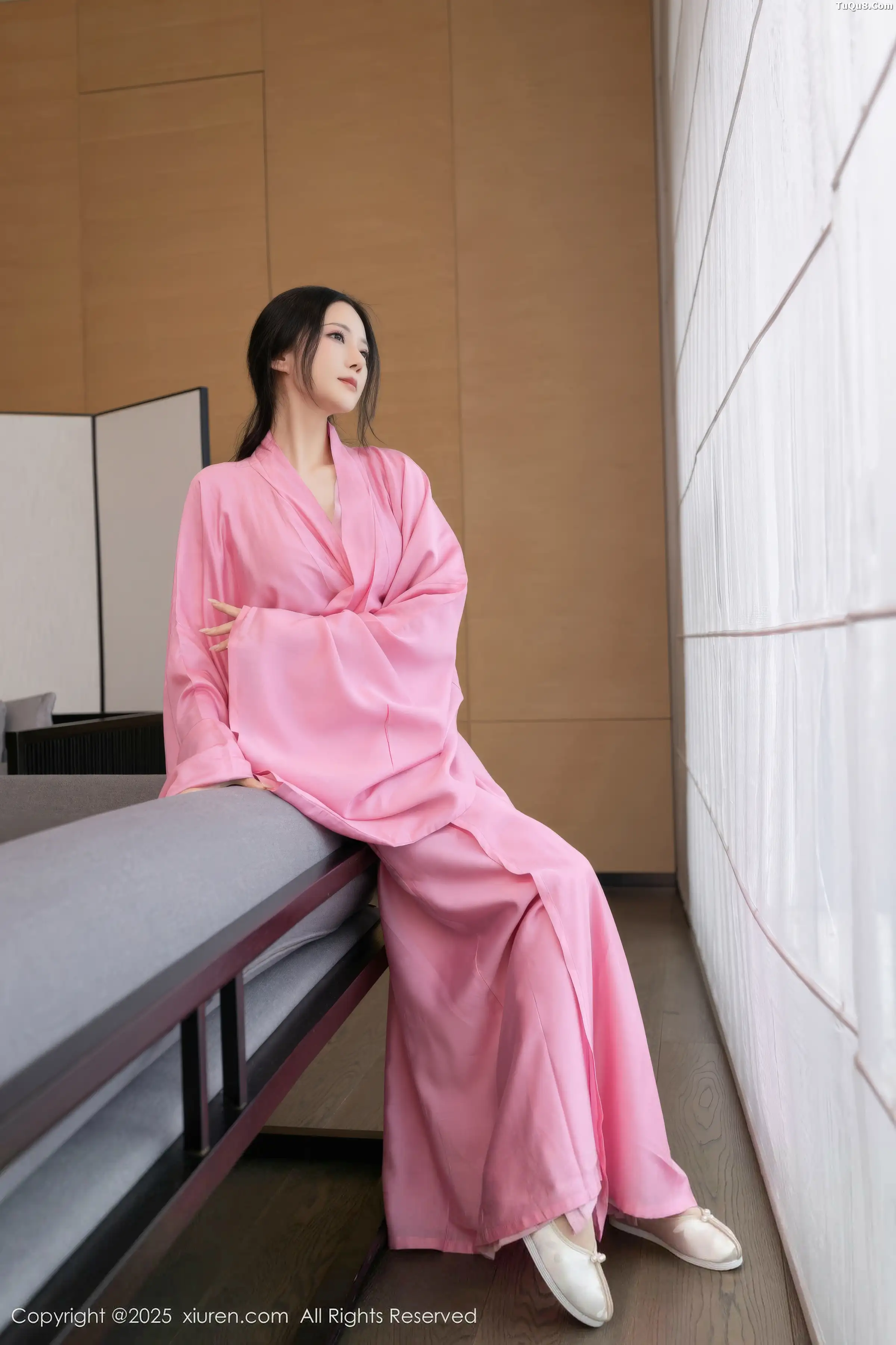 Xgyw.Org_[XiuRen秀人网]No.11049_模特鱼子酱Fish性感粉色月影纱配超薄肉丝秀曼妙身姿诱惑写真82P