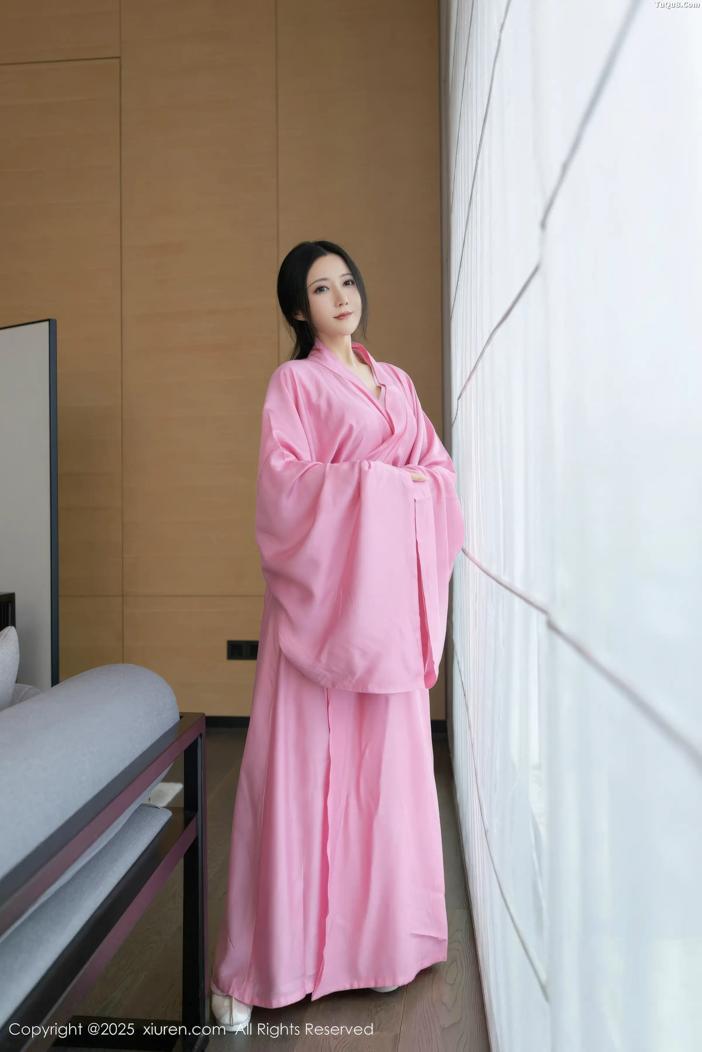 Xgyw.Org_[XiuRen秀人网]No.11049_模特鱼子酱Fish性感粉色月影纱配超薄肉丝秀曼妙身姿诱惑写真82P