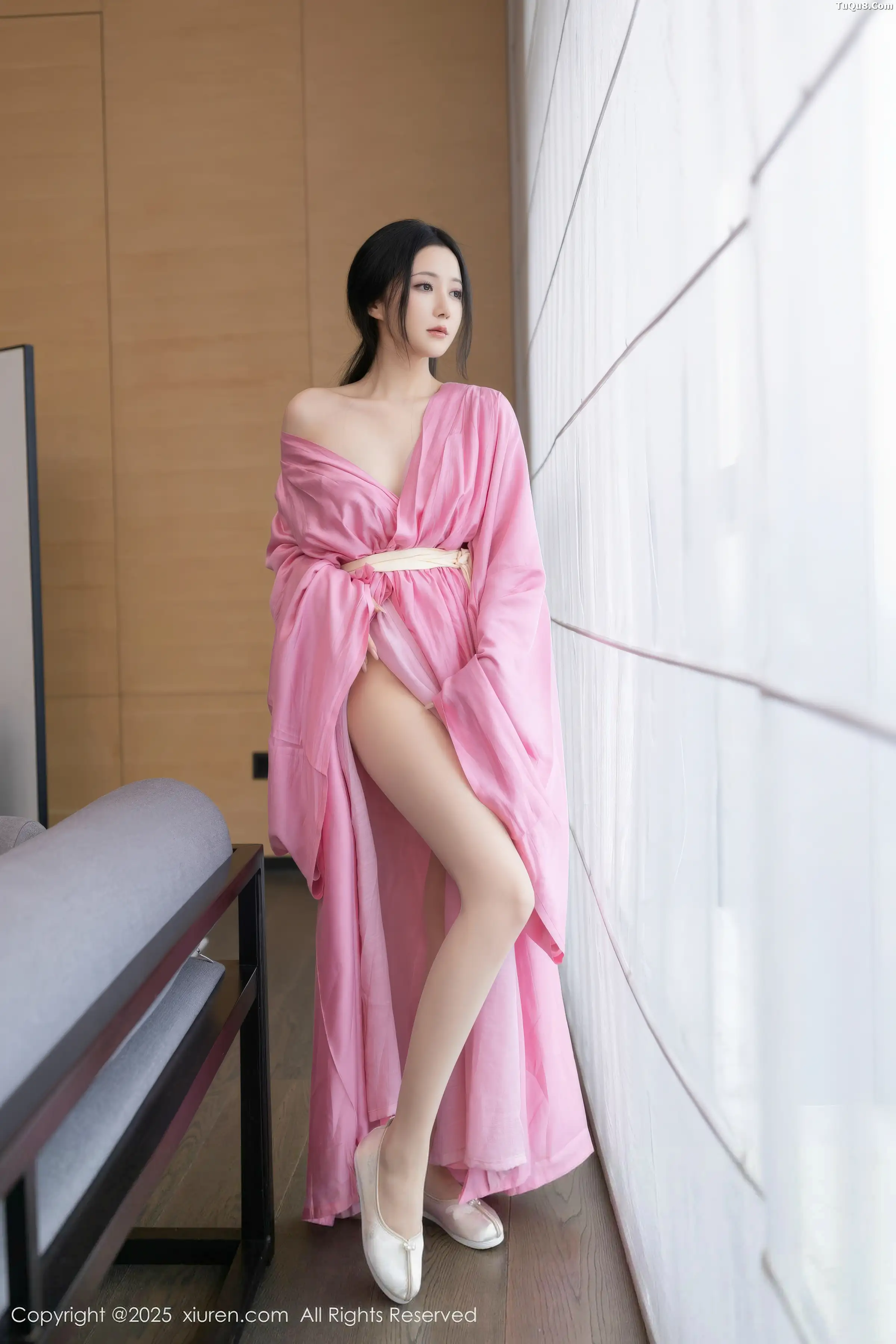 Xgyw.Org_[XiuRen秀人网]No.11049_模特鱼子酱Fish性感粉色月影纱配超薄肉丝秀曼妙身姿诱惑写真82P