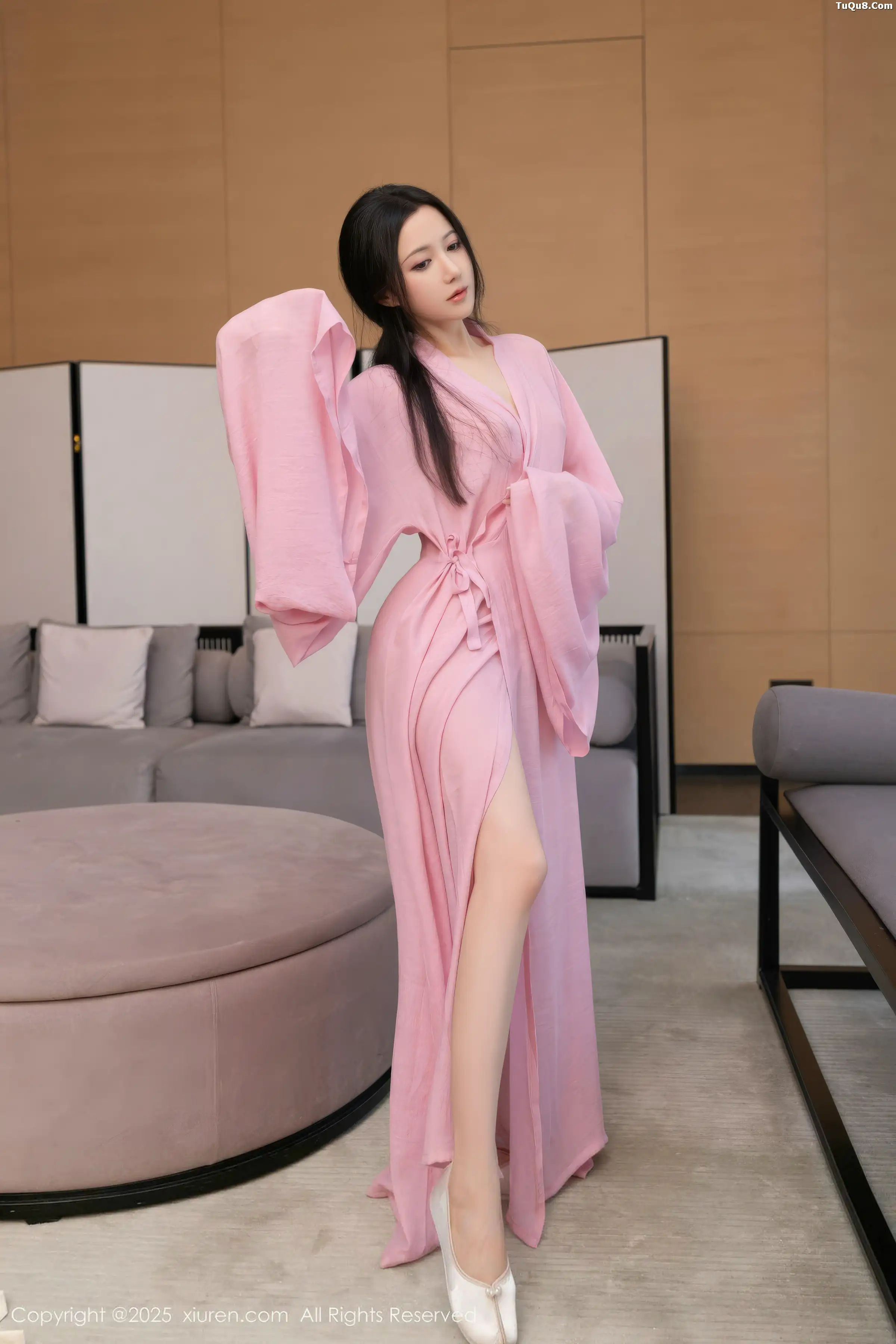 Xgyw.Org_[XiuRen秀人网]No.11049_模特鱼子酱Fish性感粉色月影纱配超薄肉丝秀曼妙身姿诱惑写真82P